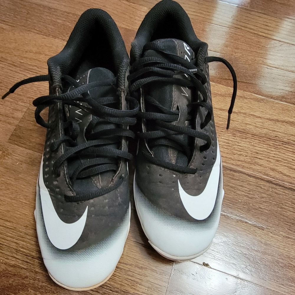 Nike cleats size 6.5y